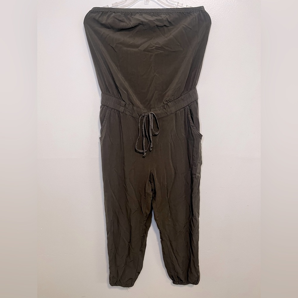 Women’s Strapless jumpsuit L